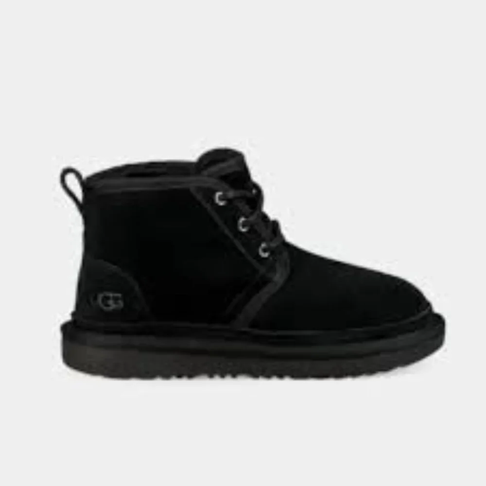 UGG Boy's Black Neumel 1001518 Suede Lace Up Ankle Winter Boot Size 4